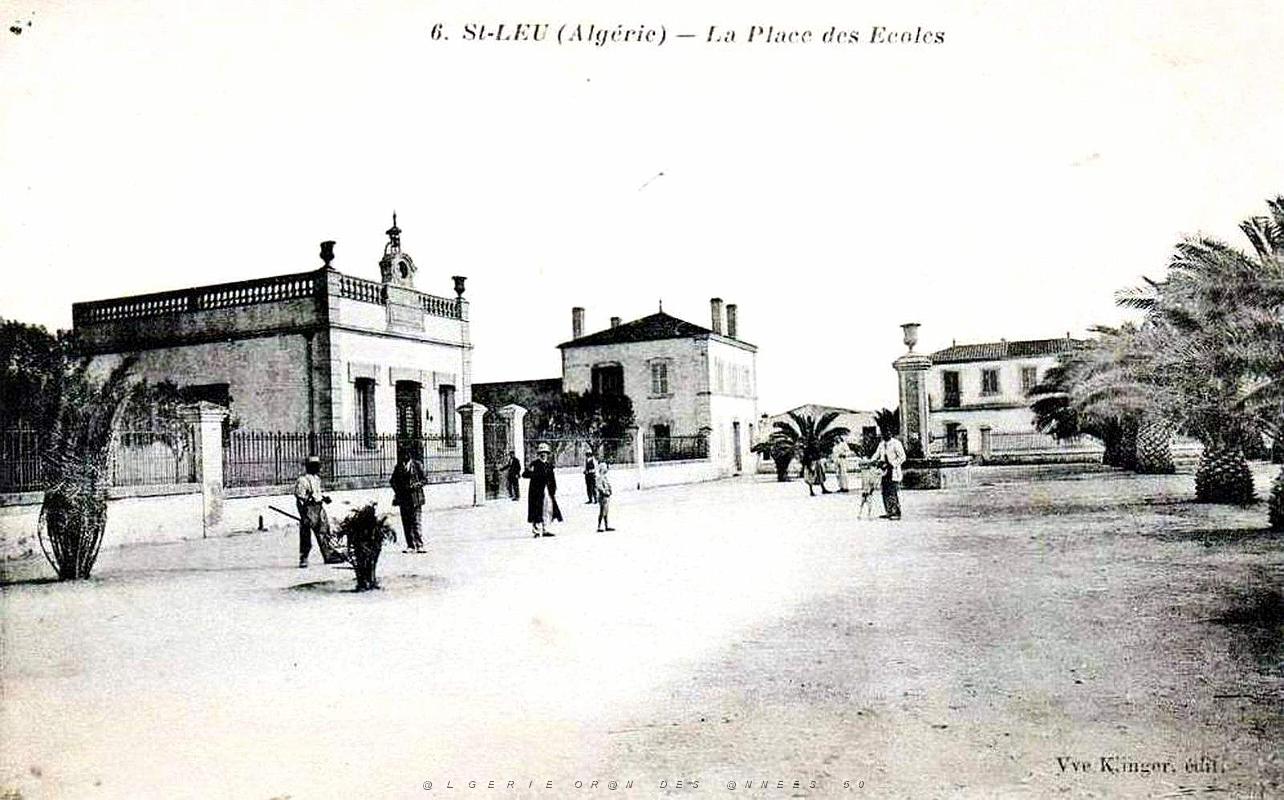 502- Saint Leu - Place des ecoles.jpg